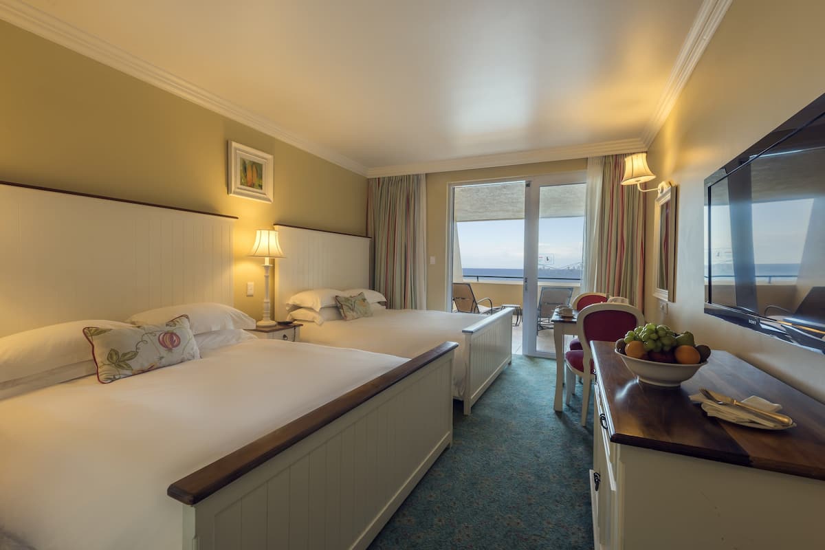 Luxury Twin Room, Sea Facing | Minibar, in-room safe, desk, cribs (free)