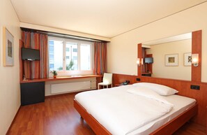 Hypo-allergenic bedding, minibar, in-room safe, desk - Hotel Arte (Spreitenbach)