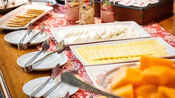 Tägliches inbegriffenes Frühstücksbuffet