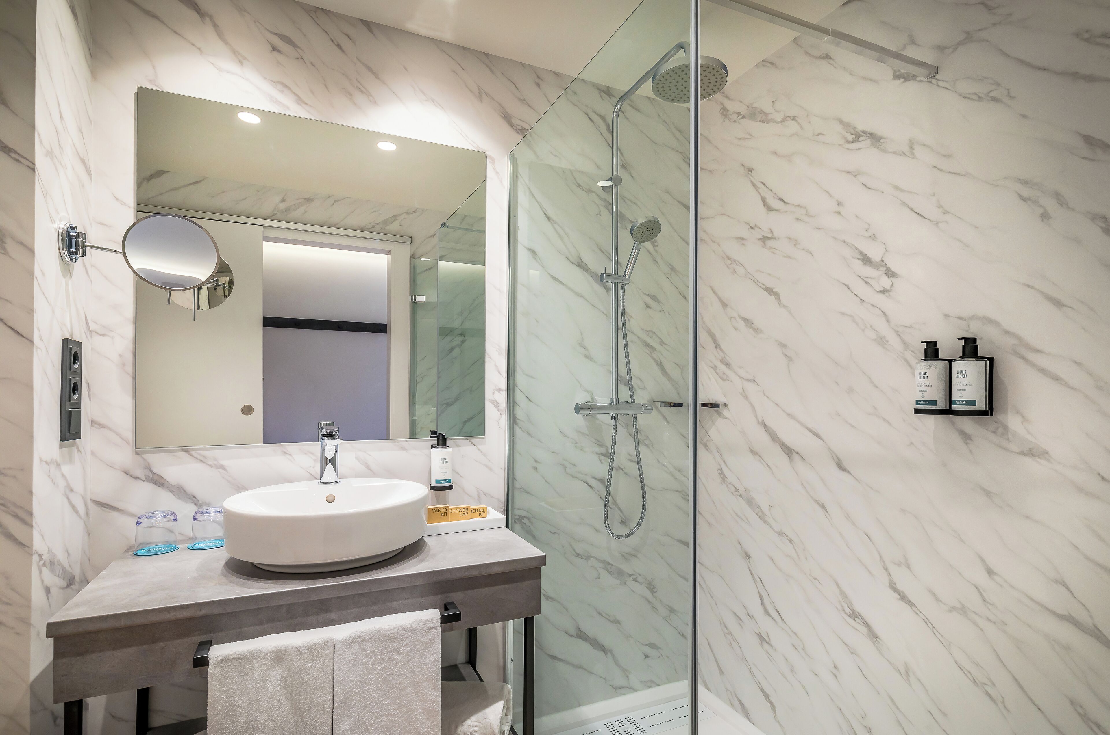 shower, free toiletries, hair dryer, soap