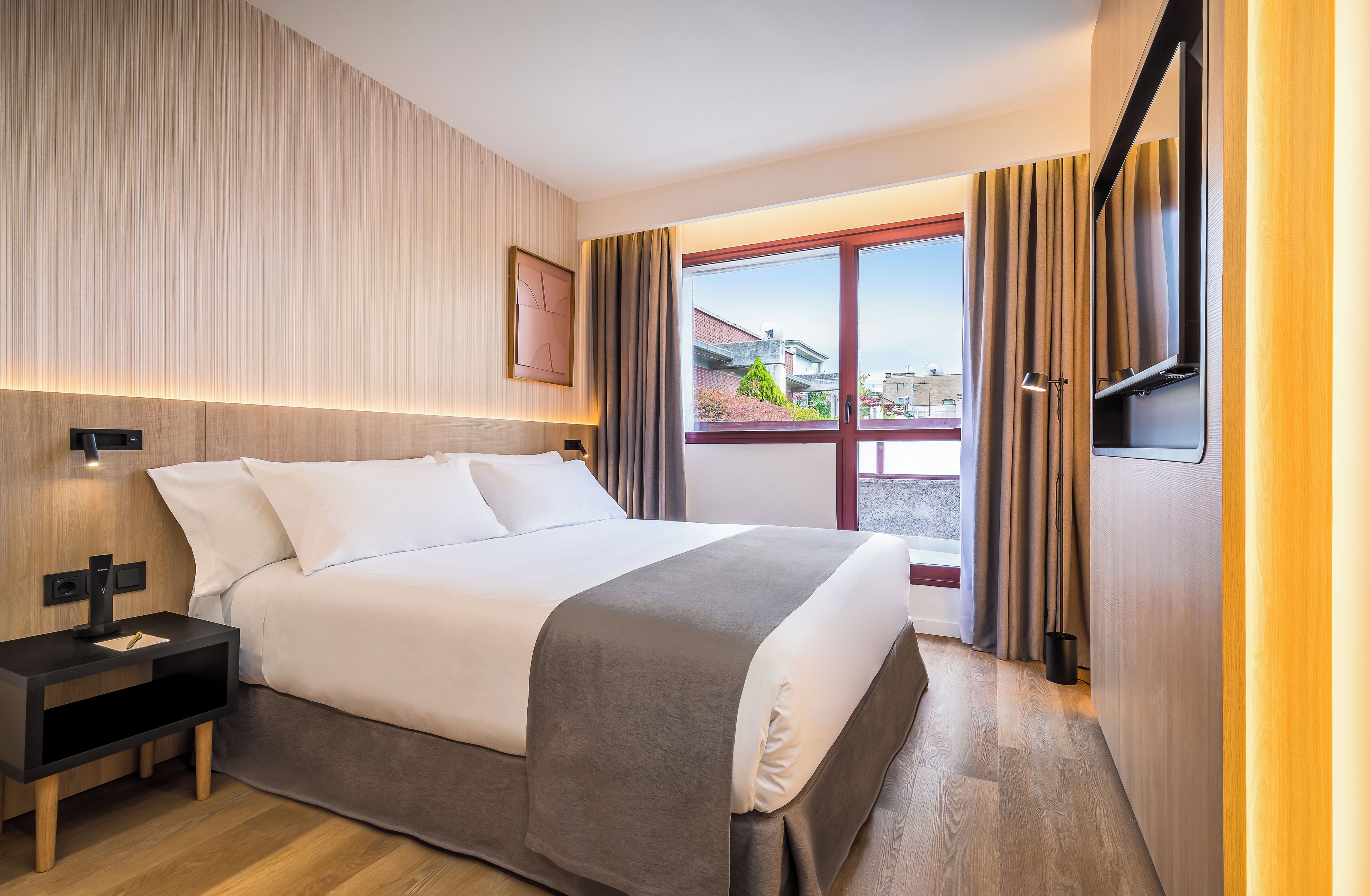 Premium bedding, minibar, in-room safe, individually furnished
