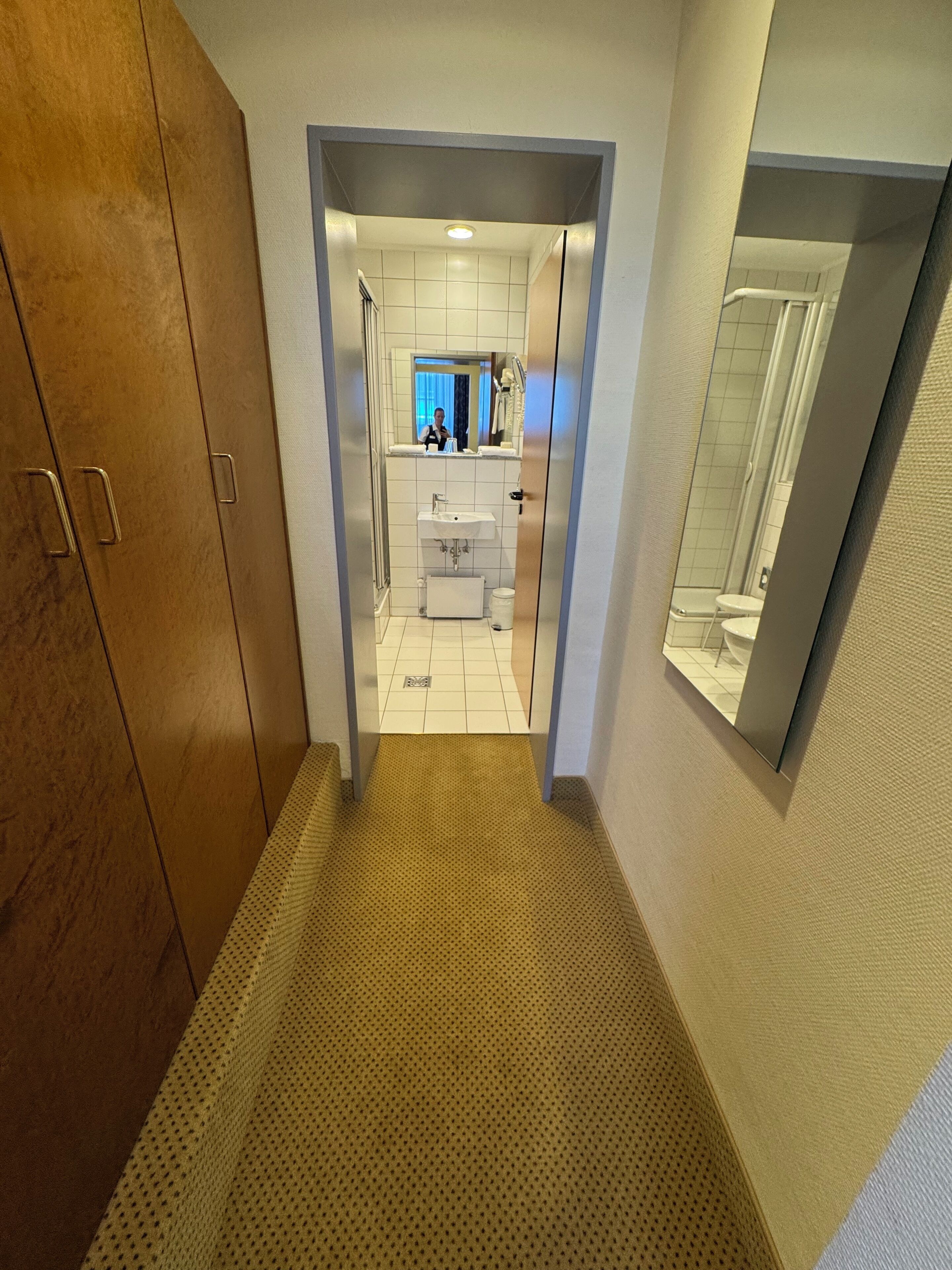 apartment | premium bedding, select comfort beds, minibar, in-room safe