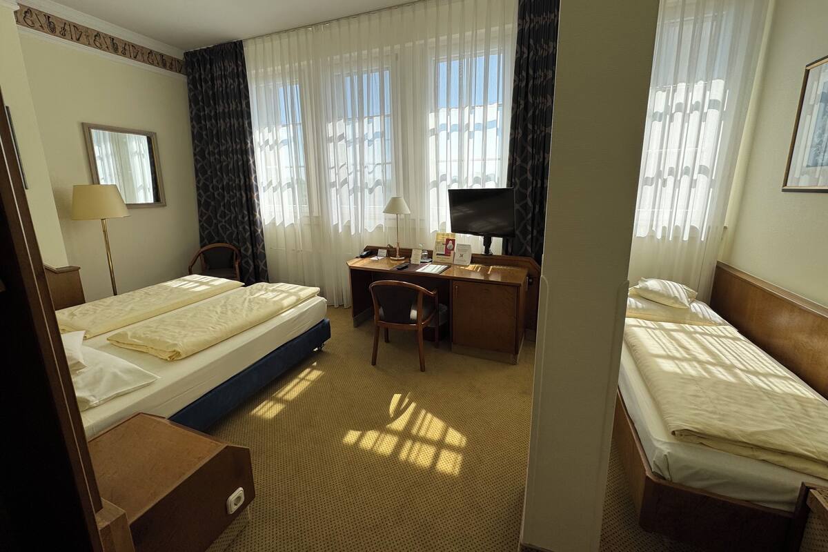 1 bedroom, premium bedding, Select Comfort beds, minibar