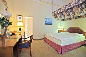 Standaard tweepersoonskamer | 1 slaapkamer, luxe beddengoed, pillowtop-bedden, een minibar