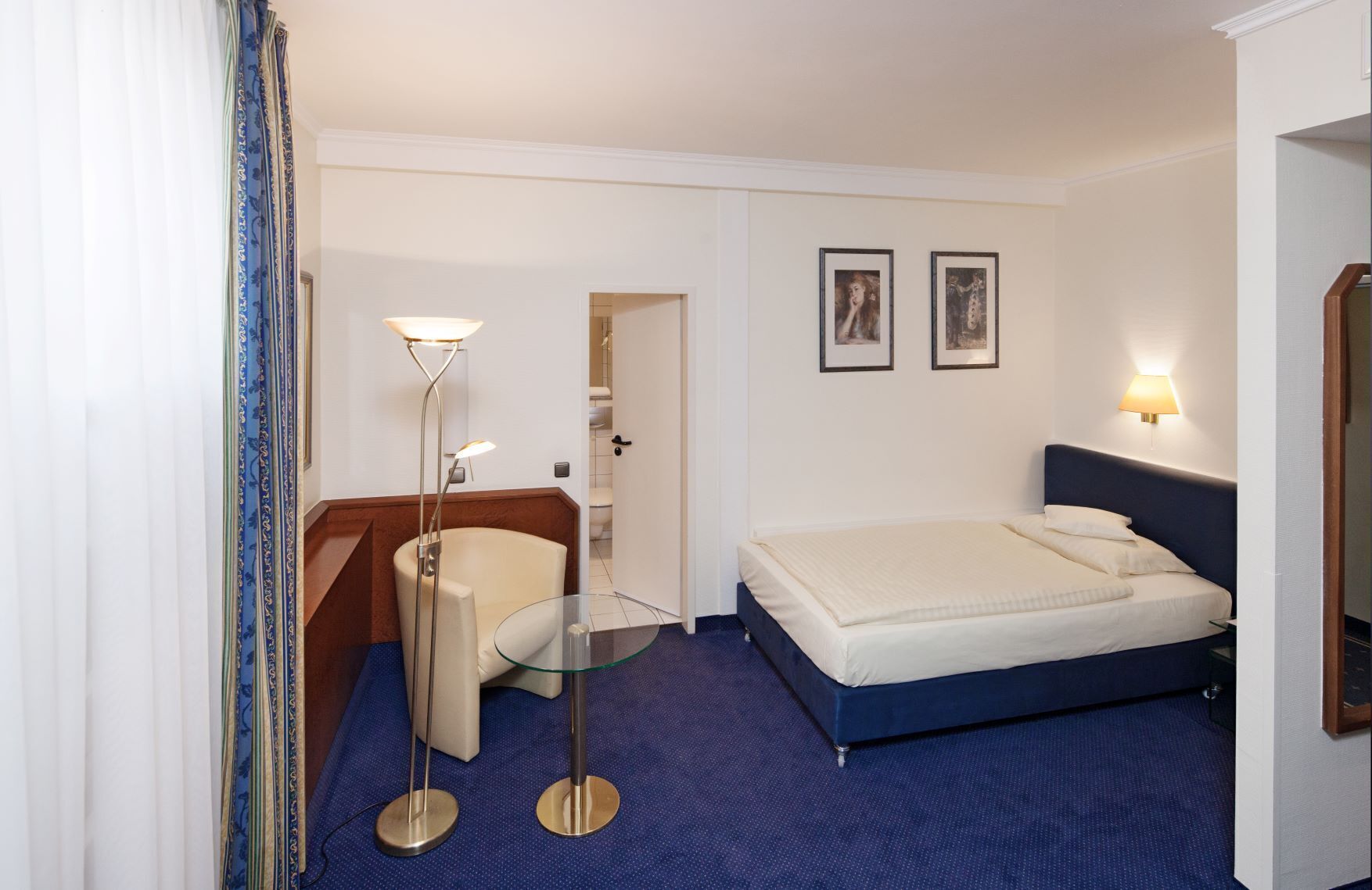 standard single room (1 single bed) | premium bedding, select comfort beds, minibar, in-room safe