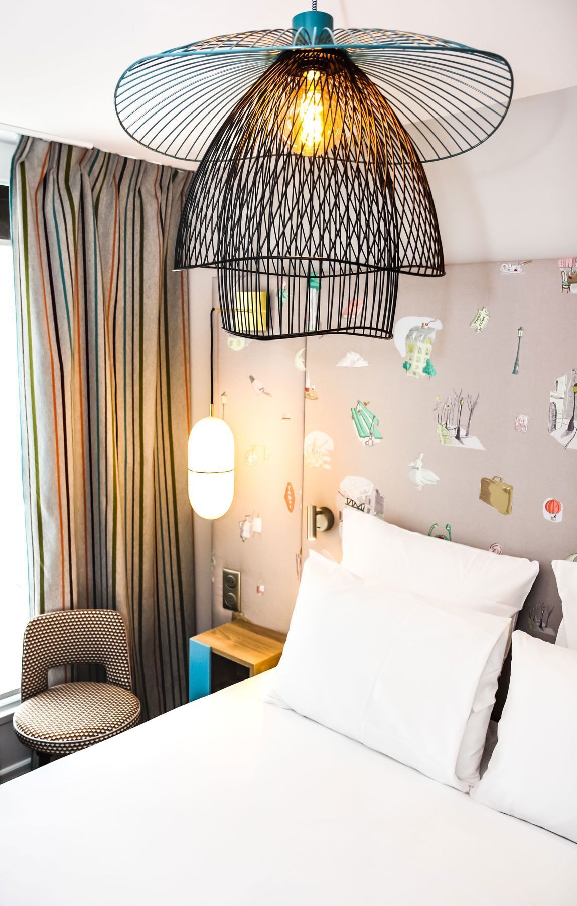 Luxe beddengoed, pillowtop-bedden, een kluis op de kamer, een bureau