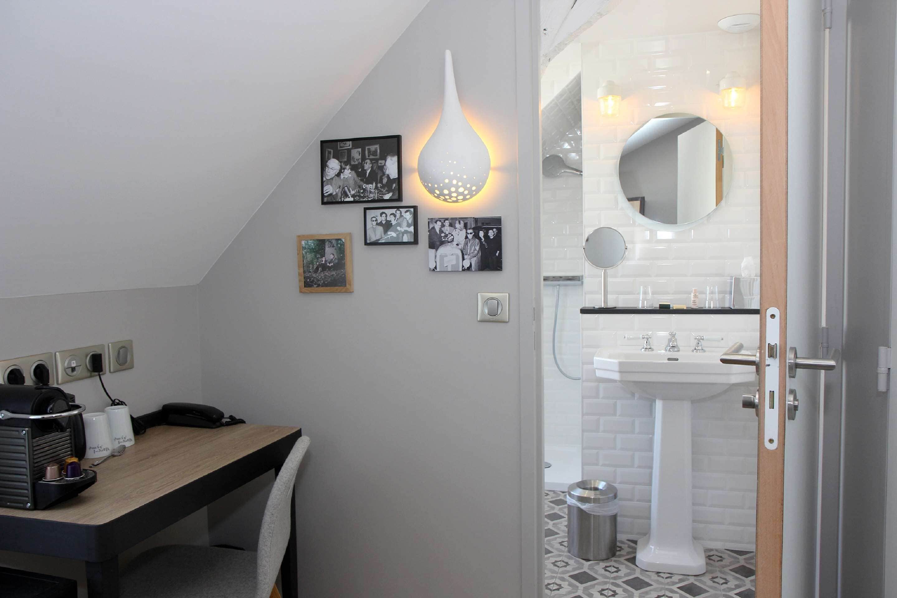 Photo - Hotel Litteraire Marcel Ayme, BW Premier Collection