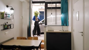 Standard Apartment, 1 Katil Raja (King), Non Smoking, Kitchen