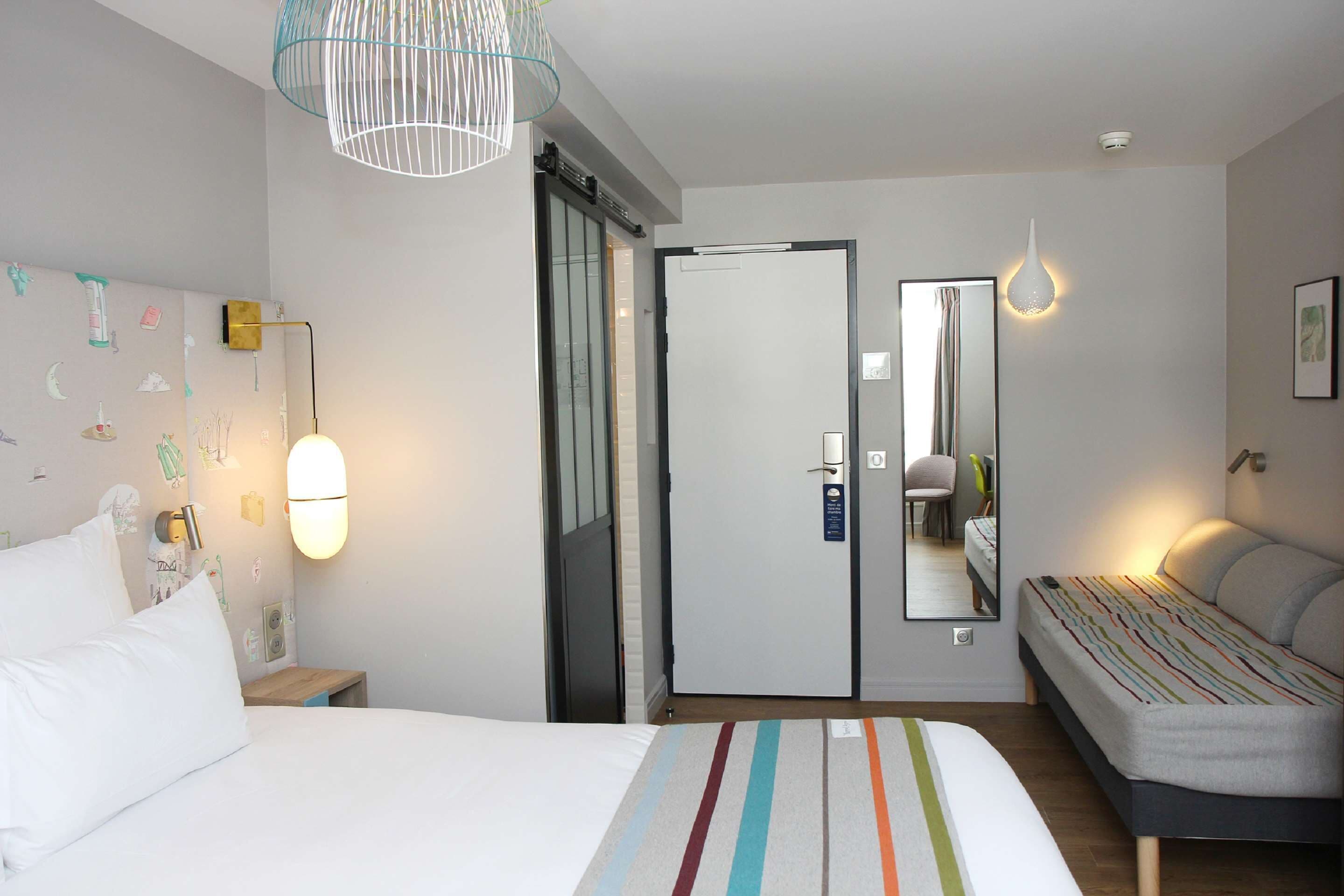 deluxe room, multiple beds, non smoking | premium bedding, pillow-top beds, in-room safe, desk