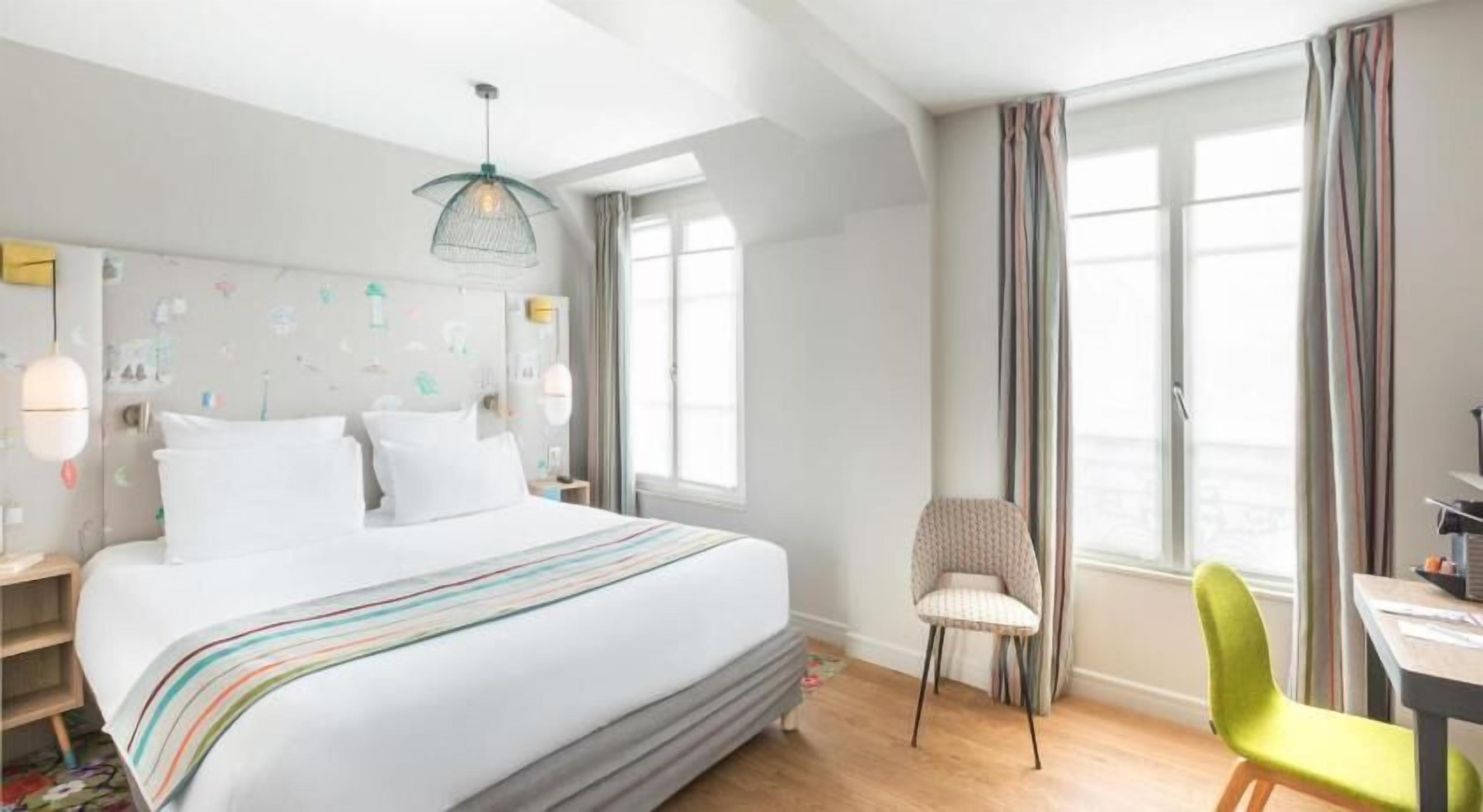 Luxe beddengoed, pillowtop-bedden, een kluis op de kamer, een bureau