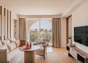 Ropa de cama de alta calidad y minibar 