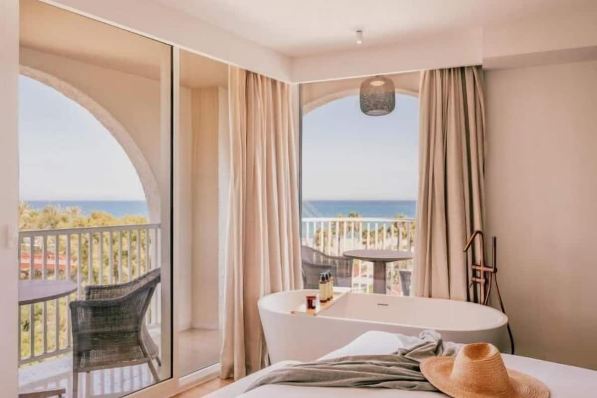 1 dormitorio, ropa de cama de alta calidad, minibar y caja fuerte