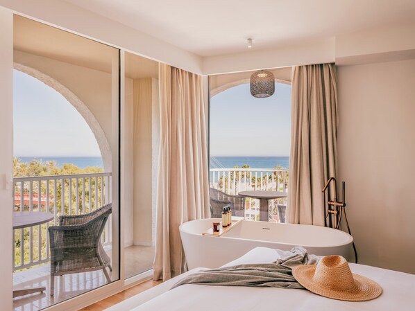 1 bedroom, premium bedding, minibar, in-room safe