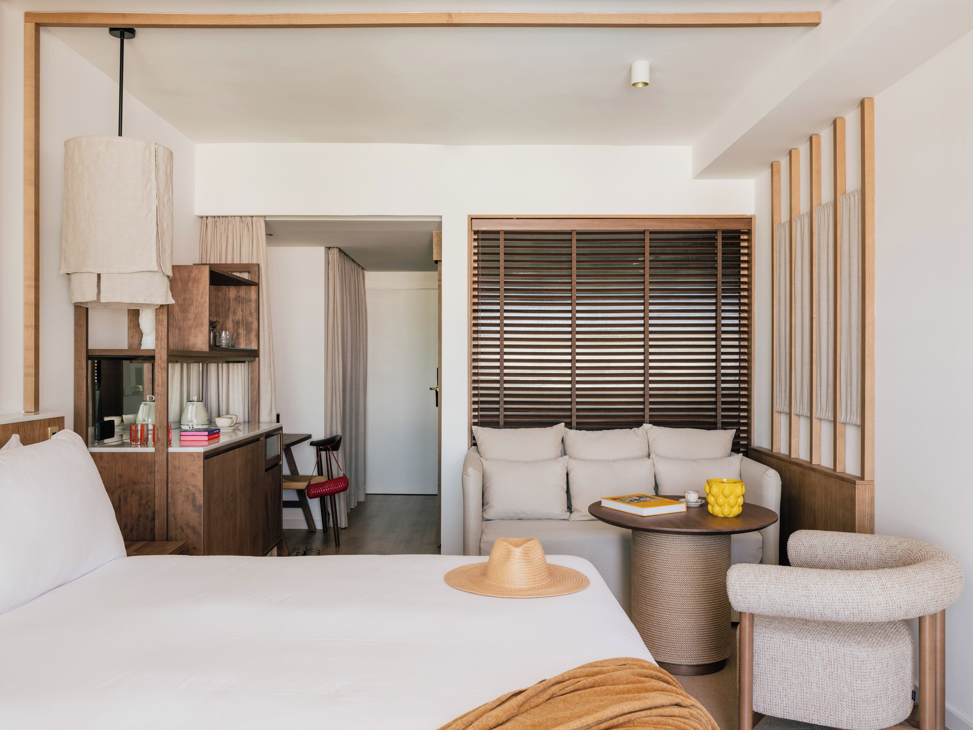 1 bedroom, premium bedding, minibar, in-room safe