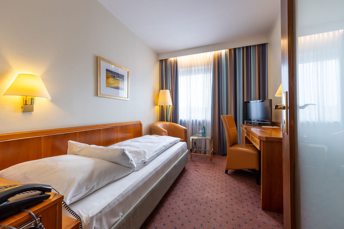 Premium bedding, pillow-top beds, in-room safe, desk