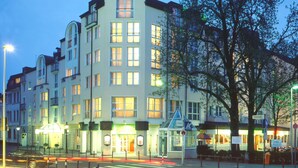 Front of property - Centro Hotel Residence (Bonn)