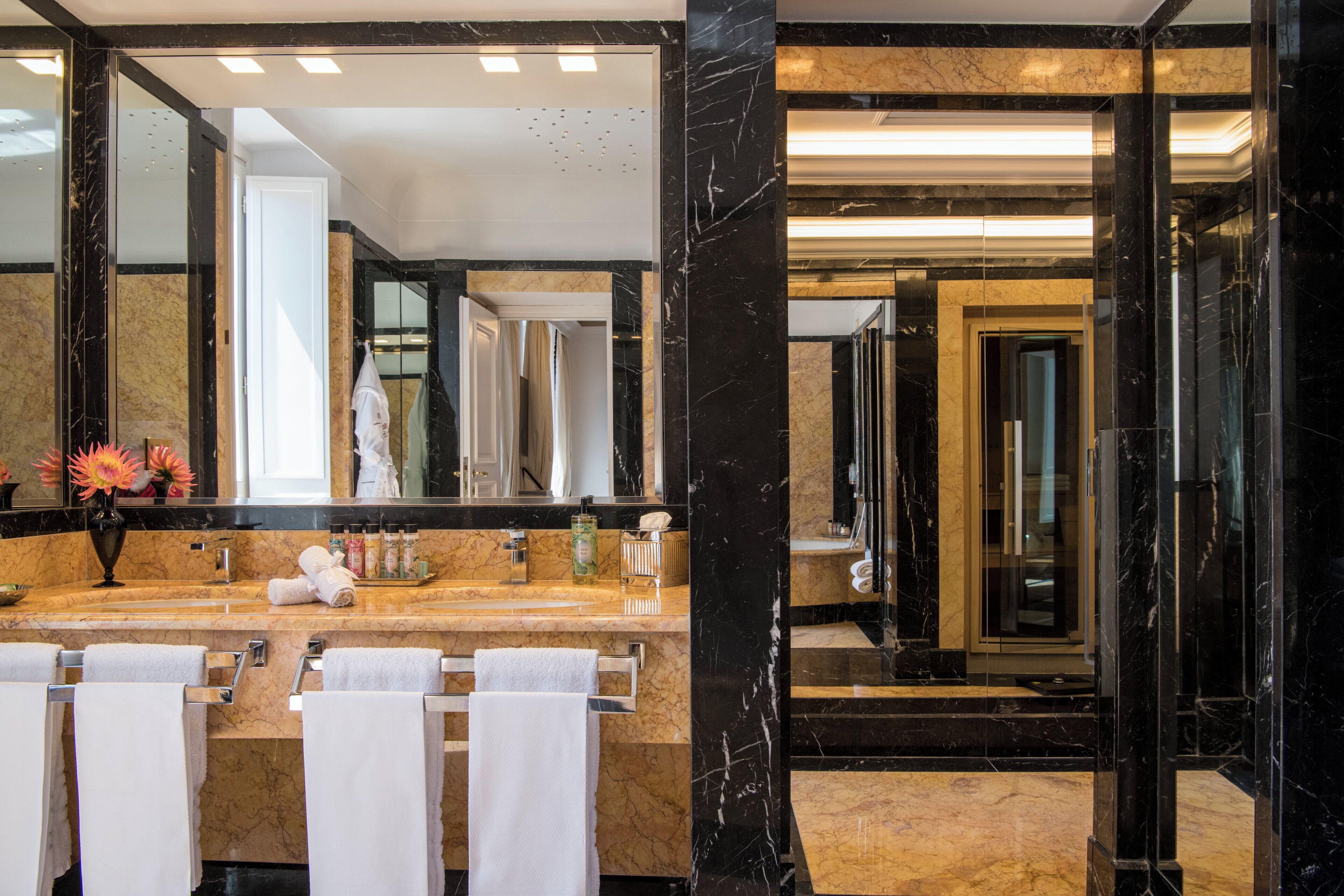 suite executive | 1 bedroom, premium bedding, minibar, in-room safe