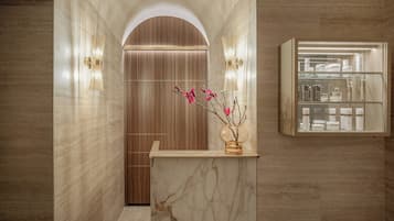 Couples treatment rooms, body treatments, facials, massages