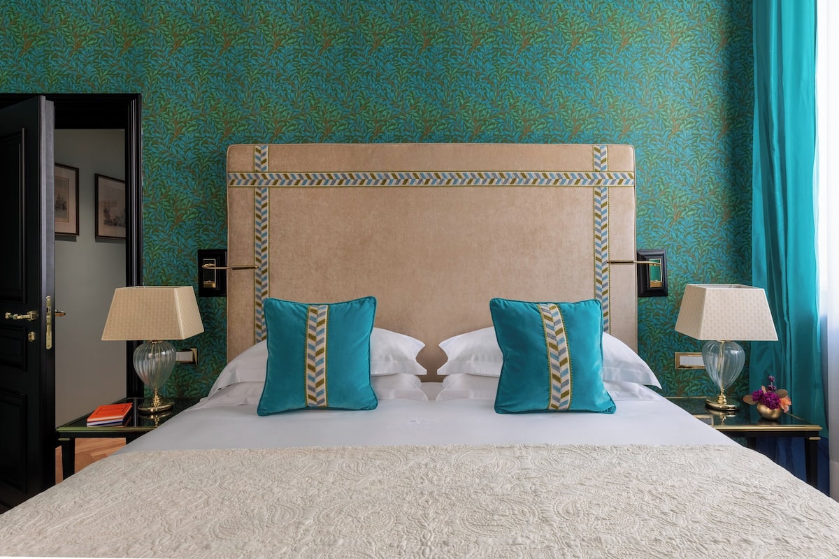 1 bedroom, premium bedding, minibar, in-room safe