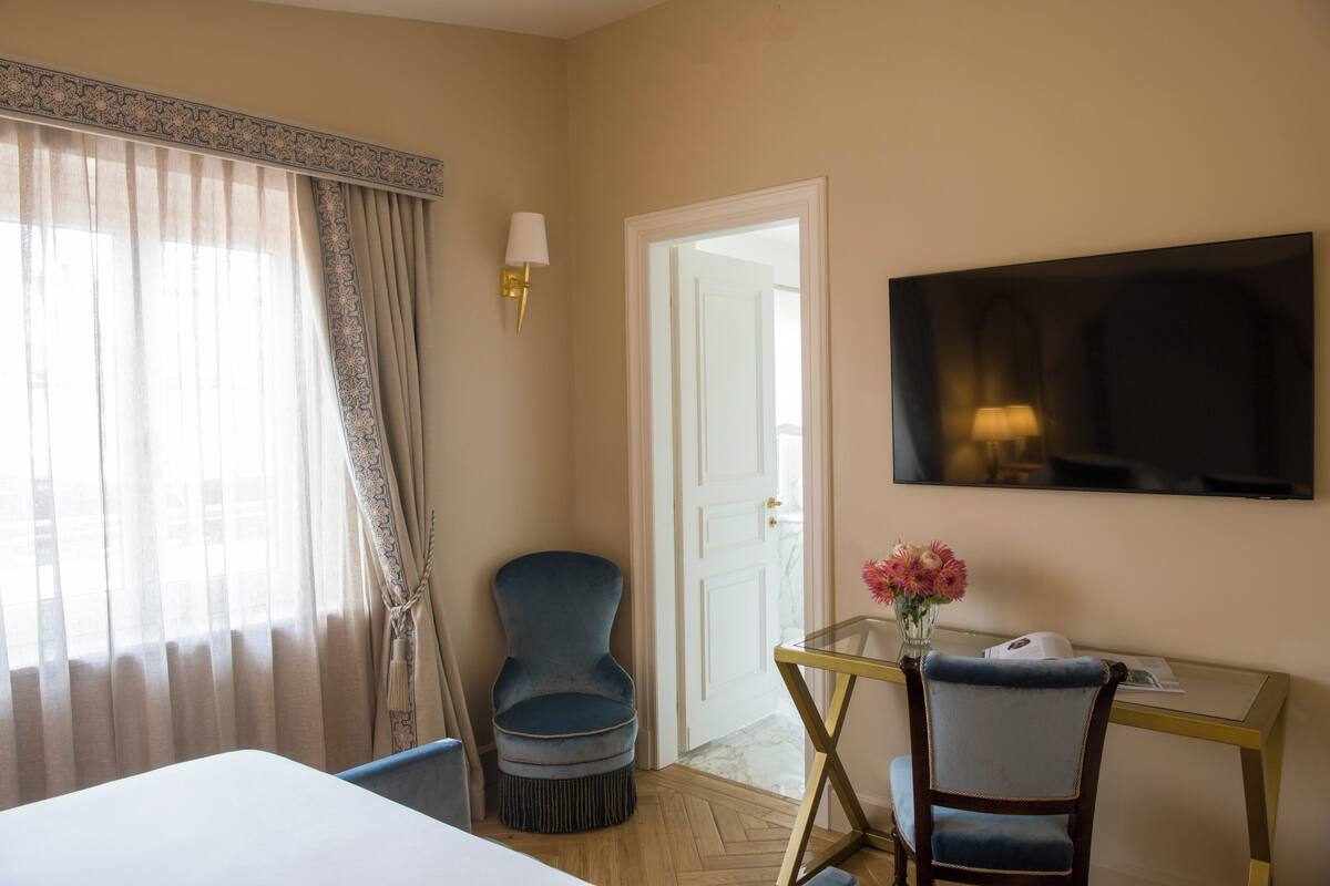 Superior Double Room | Premium bedding, minibar, in-room safe, soundproofing