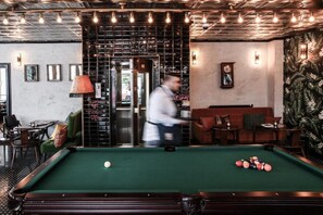 Billiards - Max Brown Hotel Midtown, part of Sircle Collection (Düsseldorf)