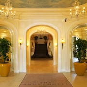 The Angel Hotel