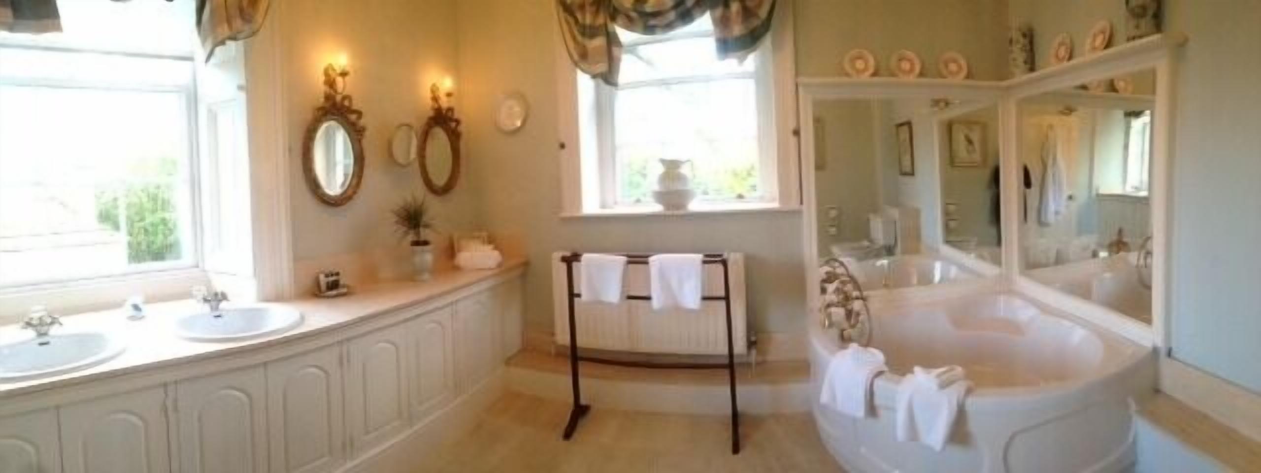 classic room | bathroom | designer toiletries, hair dryer, bathrobes, slippers
