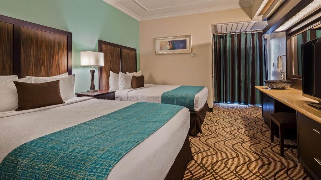 1 bedroom, premium bedding, in-room safe, desk