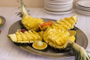 Free daily buffet breakfast
