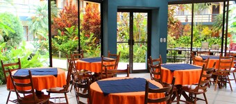 Soluxe El Sesteo Hotel