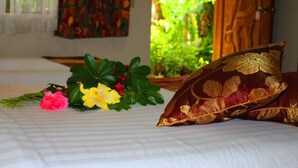 Standard Room | In-room safe, rollaway beds (free), WiFi (free), bed sheets - Soluxe El Sesteo Hotel (San José)