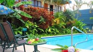 Outdoor pool - Soluxe El Sesteo Hotel (San José)