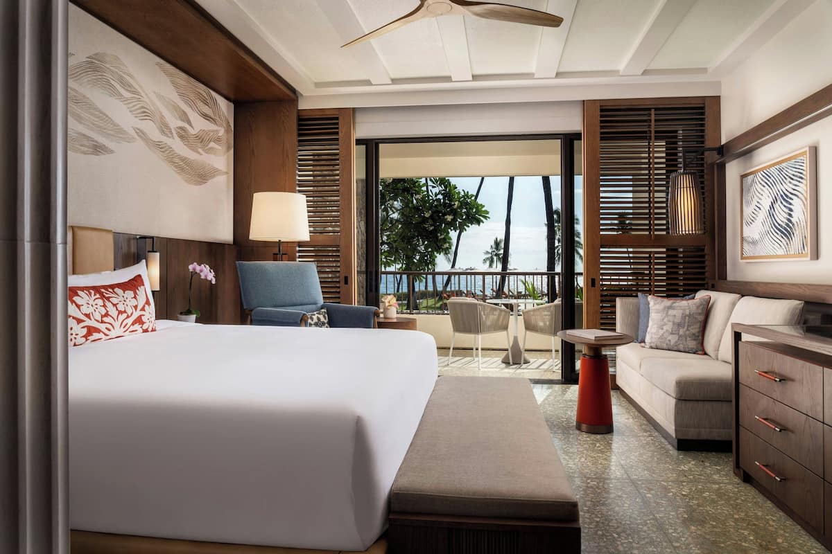 Chambre, 1 très grand lit (Floors 2-4, Newly Renovated) | Plage