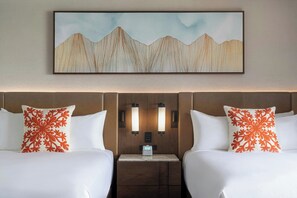 1 bedroom, premium bedding, in-room safe, desk