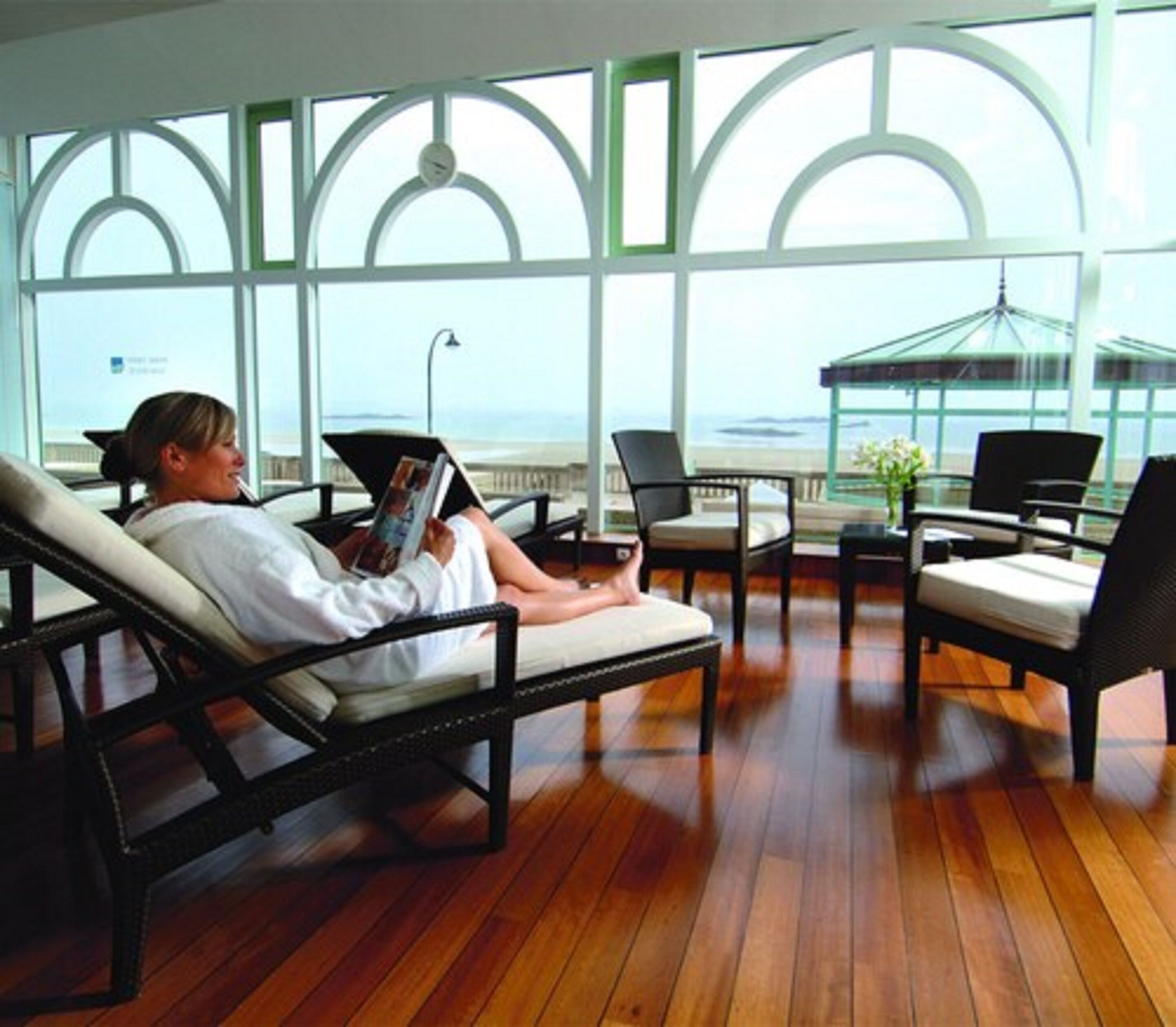 Couples treatment room(s), sauna, Turkish bath/hammam, body treatments