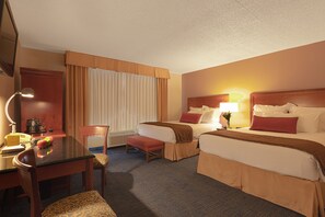 Deluxe Room (Coast Two Queens) - Coast Wenatchee Center Hotel (Wenatchee)