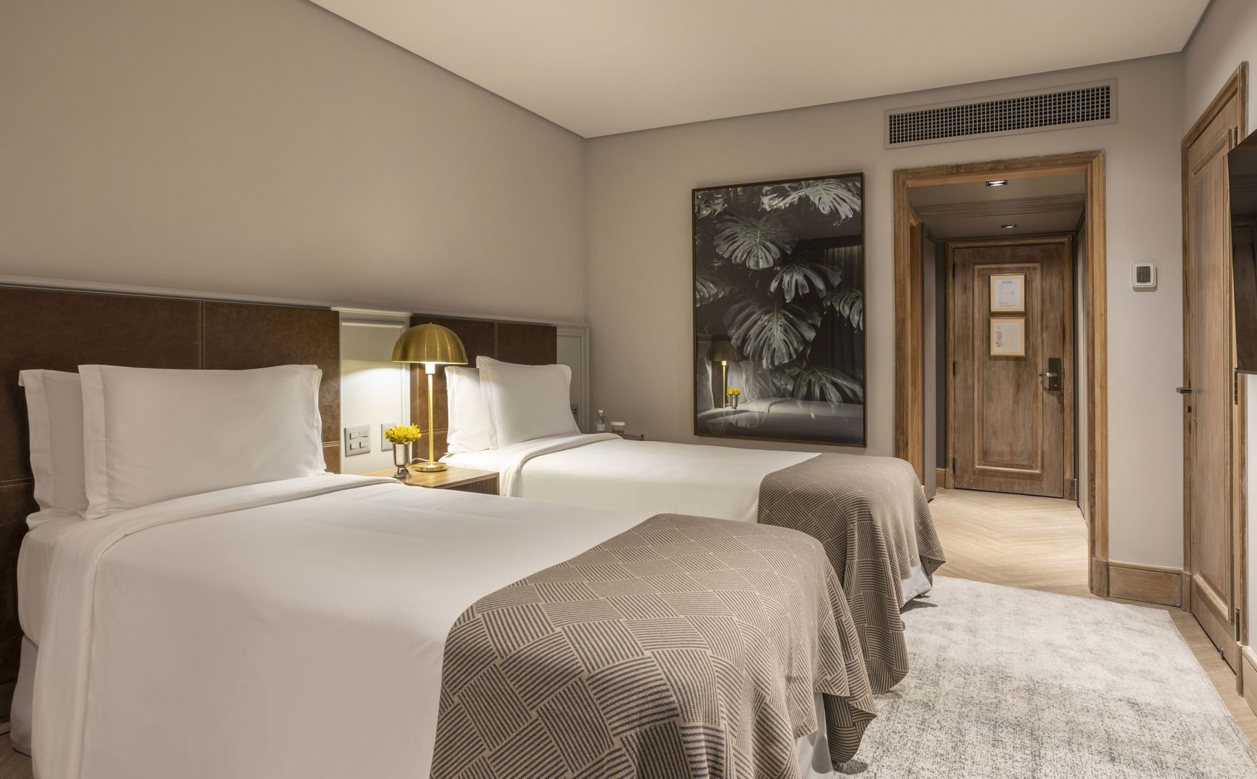 Egyptian cotton sheets, premium bedding, pillow-top beds, minibar