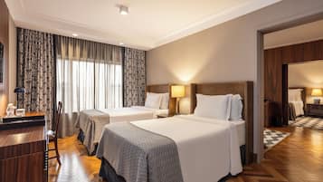 Suite L'Hotel | Egyptian cotton sheets, premium bedding, pillowtop beds, minibar