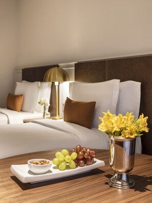 Deluxe Twin Room | Egyptian cotton sheets, premium bedding, pillowtop beds, minibar