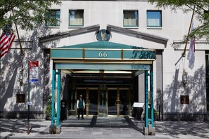 Property entrance - The Prince Kitano New York (New York)