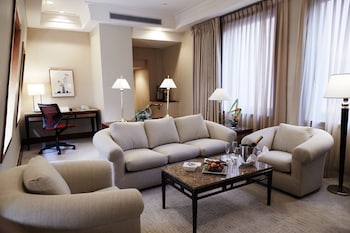 Suite, 1 King Bed (Townhouse) | Living area | 50-inch LED TV with cable channels at The Prince Kitano New York