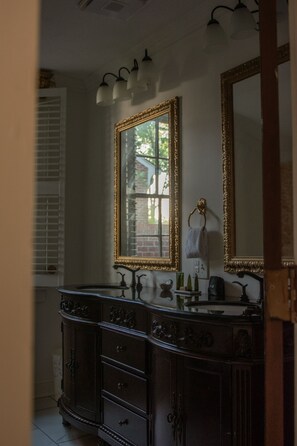 Studio Supérieur, salle de bains attenante (Waldron - Premium Suite ) | Salle de bain