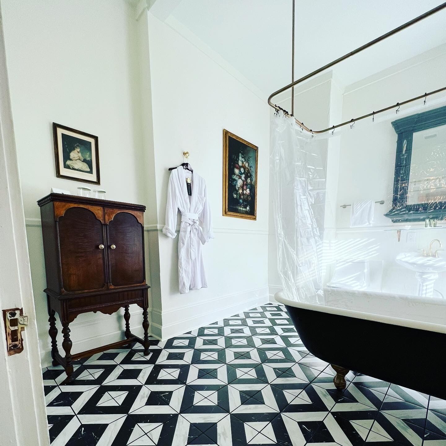 superior suite, ensuite (harper - guest suite) | bathroom