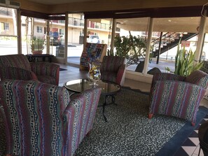 Sala de estar en el lobby