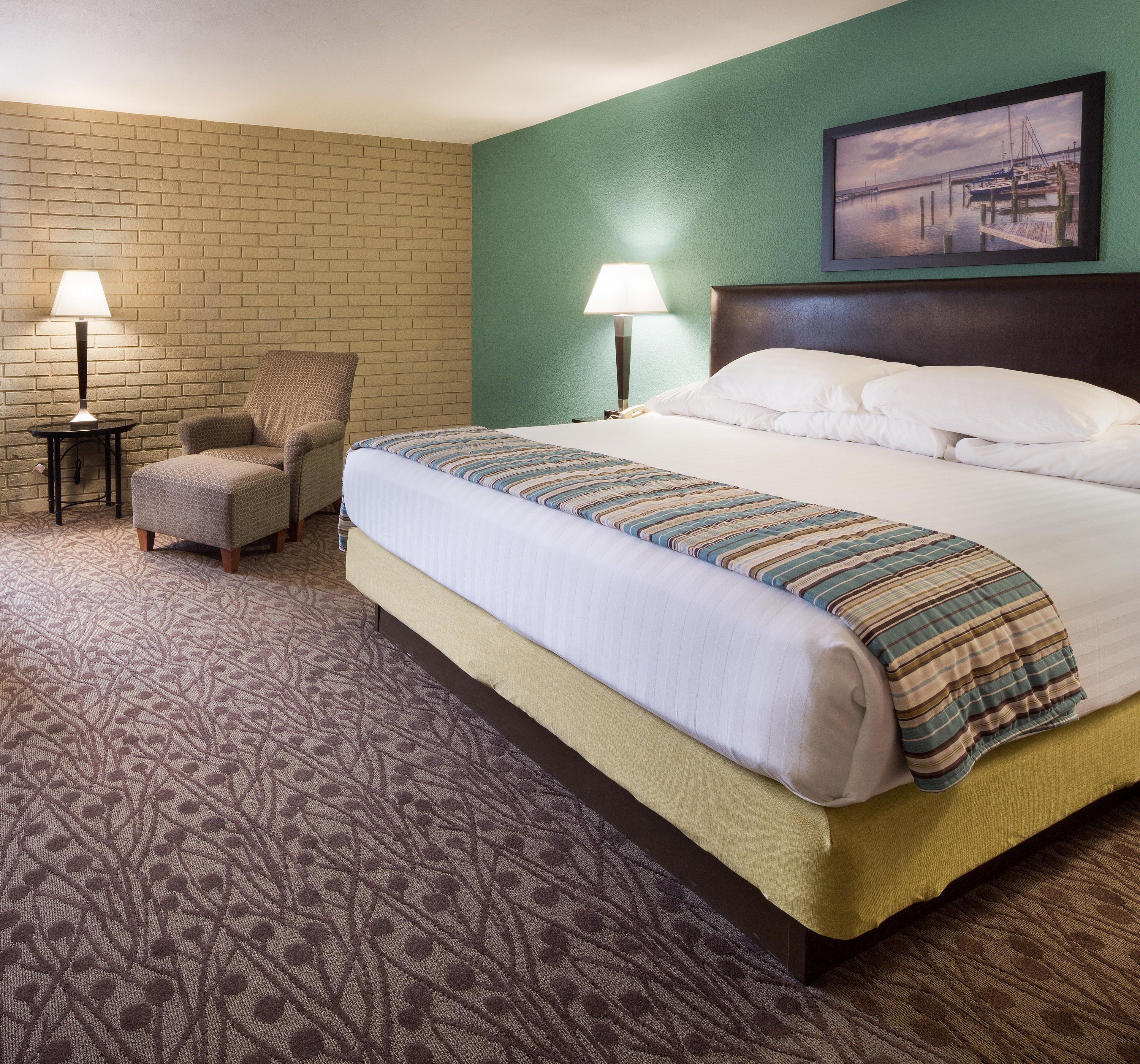 desk, iron/ironing board, free cots/infant beds, rollaway beds