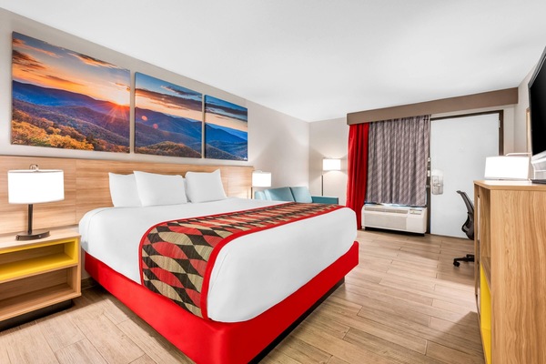 In-room safe, desk, iron/ironing board, free cribs/infant beds