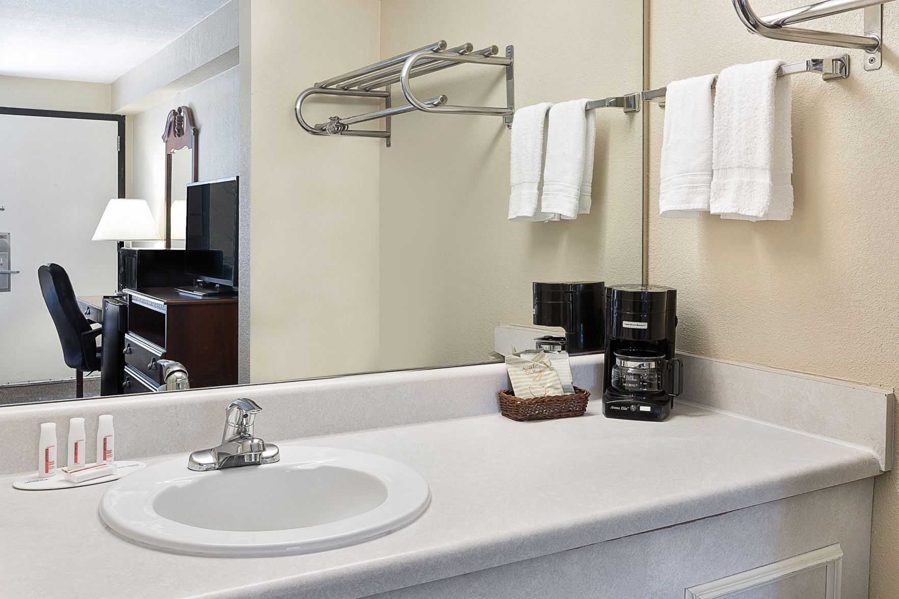 Bathroom | Combined shower/tub, deep soaking tub, hair dryer, towels