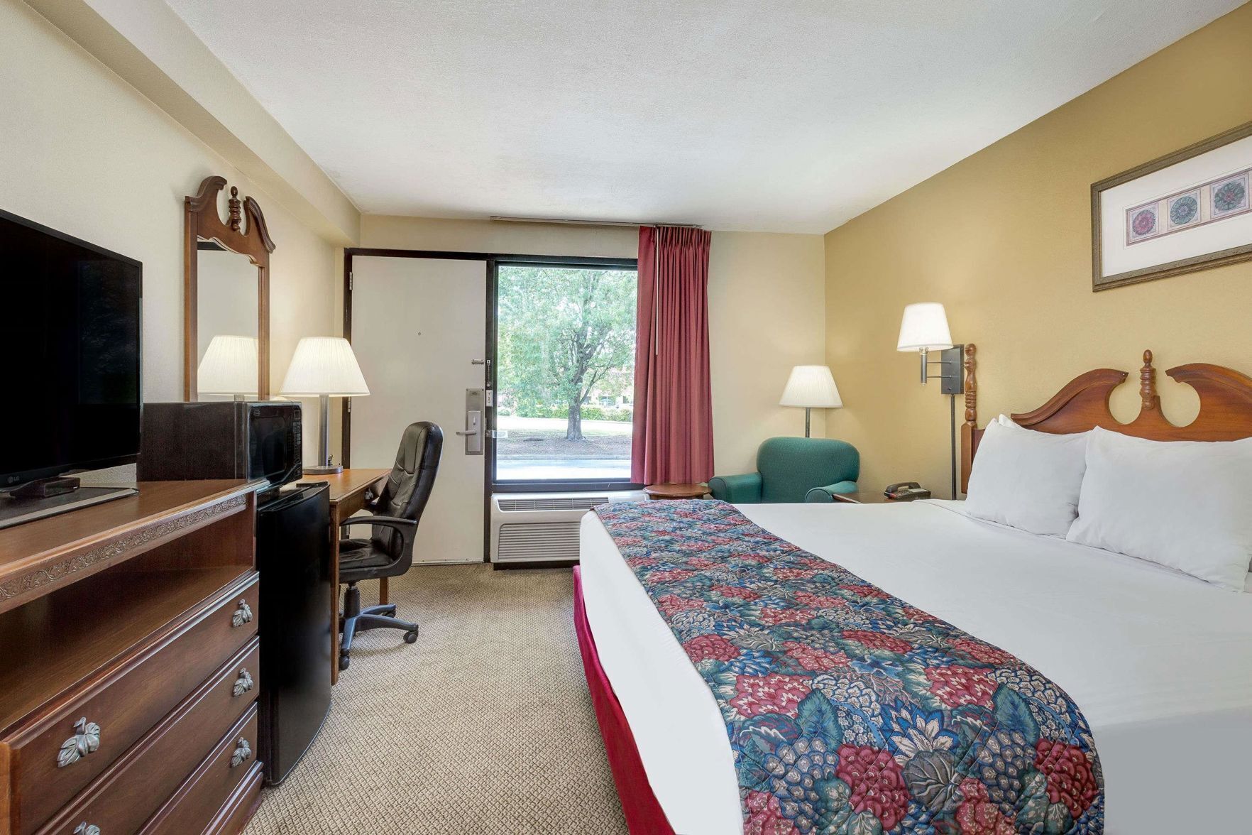 In-room safe, desk, iron/ironing board, free cribs/infant beds