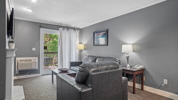 Presidentiële suite, 1 kingsize bed, niet-roken | Woonruimte | Een flatscreentelevisie