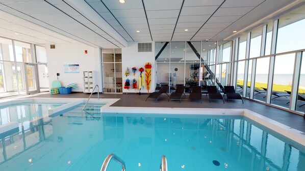 Indoor pool, seasonal outdoor pool, sun loungers